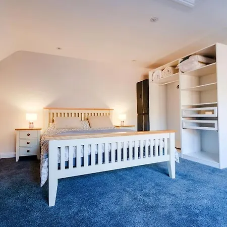Light And Spacious Loft Apartment In Town Centre Southampton Exterior photo