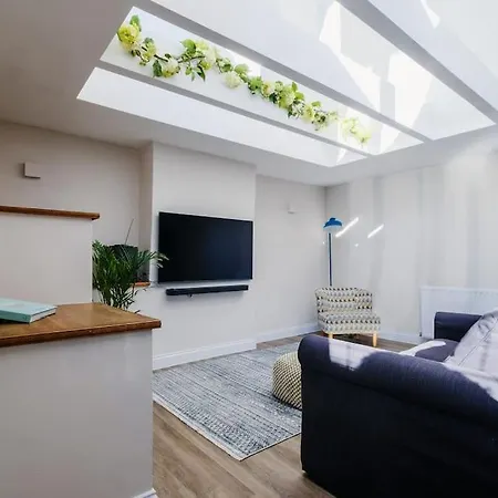 Light And Spacious Loft Apartment In Town Centre Southampton Exterior photo