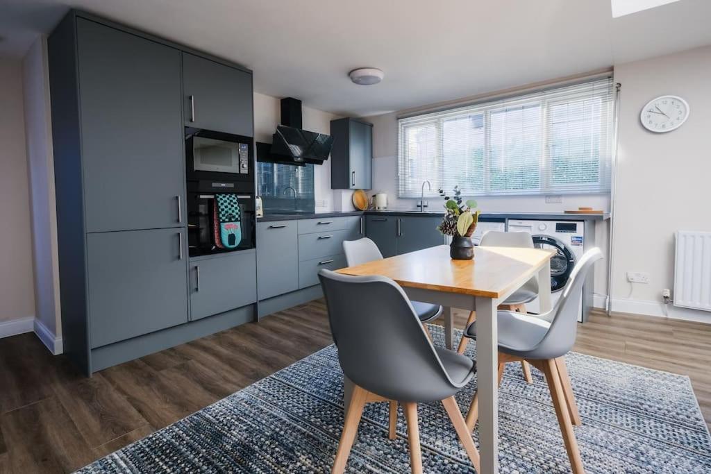 Light And Spacious Loft In Town Centre * Southampton