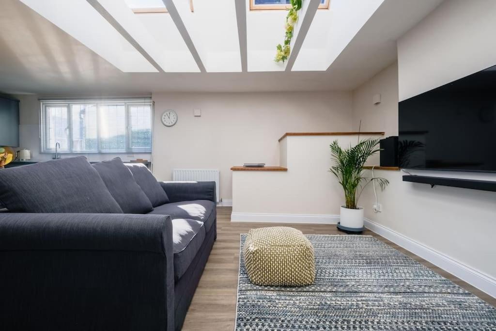Light And Spacious Loft In Town Centre * Southampton