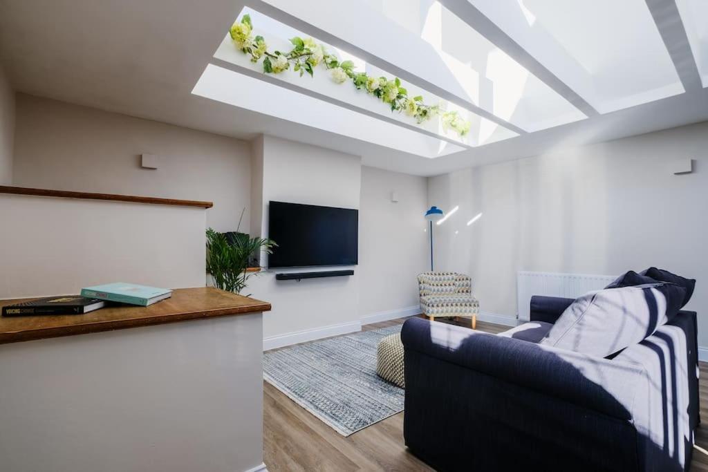 Light And Spacious Loft In Town Centre * Southampton