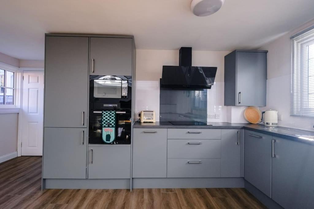 Light And Spacious Loft In Town Centre