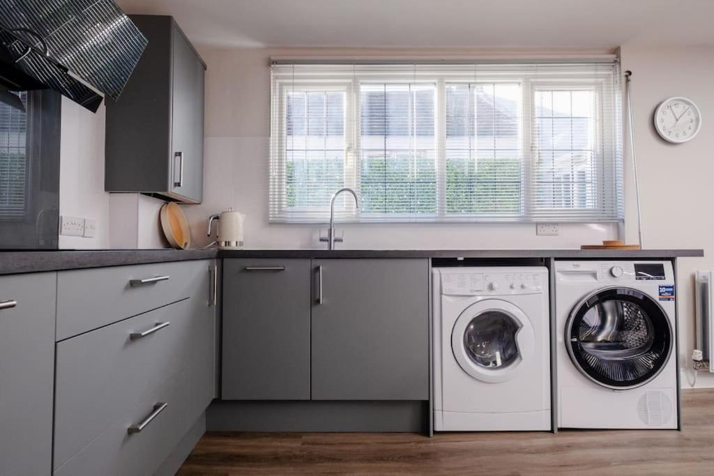 Light And Spacious Loft In Town Centre Apartment Southampton